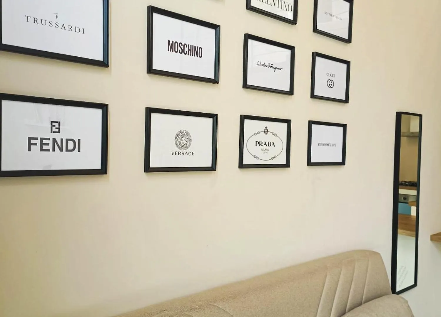 Yr Apartments Milan - Bocconi 0*,